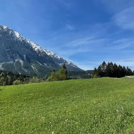 Tauplitz-grimming-view Mit Sauna Lägenhet